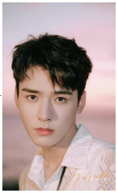 龚俊热巴最新爆料视频大全,甜蜜互动引热议,粉丝直呼太养眼!”